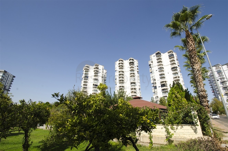 شقة 3 + 1 مطلة على البحر في وسط لارا أنطاليا