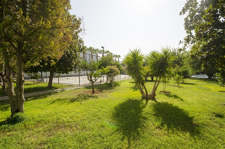 شقة 3 + 1 مطلة على البحر في وسط لارا أنطاليا