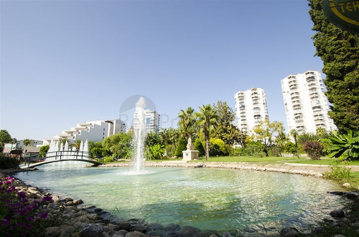 شقة 3 + 1 مطلة على البحر في وسط لارا أنطاليا