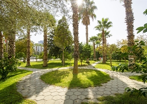 شقة 3 + 1 مطلة على البحر في وسط لارا أنطاليا