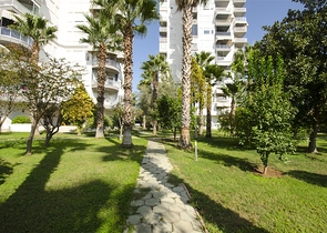 شقة 3 + 1 مطلة على البحر في وسط لارا أنطاليا