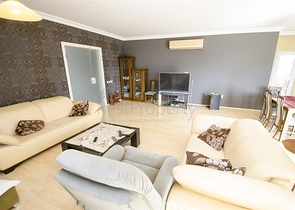 شقة 3 + 1 مطلة على البحر في وسط لارا أنطاليا