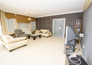 شقة 3 + 1 مطلة على البحر في وسط لارا أنطاليا