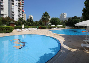 شقة 3 + 1 مطلة على البحر في وسط لارا أنطاليا