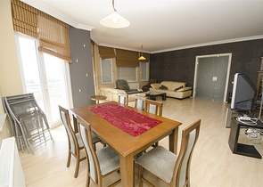 شقة 3 + 1 مطلة على البحر في وسط لارا أنطاليا