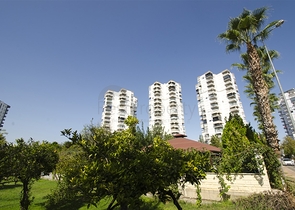 شقة 3 + 1 مطلة على البحر في وسط لارا أنطاليا