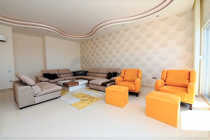 اطلالة بحر - بنتهاوس فاخرة - ضمن مجمع مميز بخدمات 5 نجوم -في مهموتلار / الانيا 