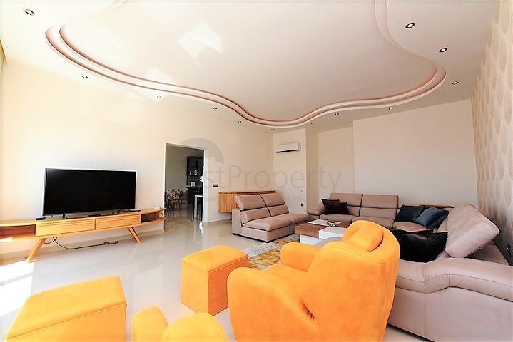 اطلالة بحر - بنتهاوس فاخرة - ضمن مجمع مميز بخدمات 5 نجوم -في مهموتلار / الانيا 