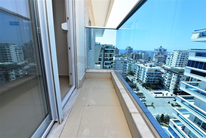 اطلالة بحر - بنتهاوس فاخرة - ضمن مجمع مميز بخدمات 5 نجوم -في مهموتلار / الانيا 