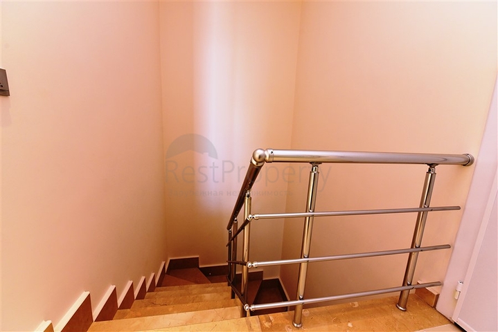 اطلالة بحر - بنتهاوس فاخرة - ضمن مجمع مميز بخدمات 5 نجوم -في مهموتلار / الانيا 