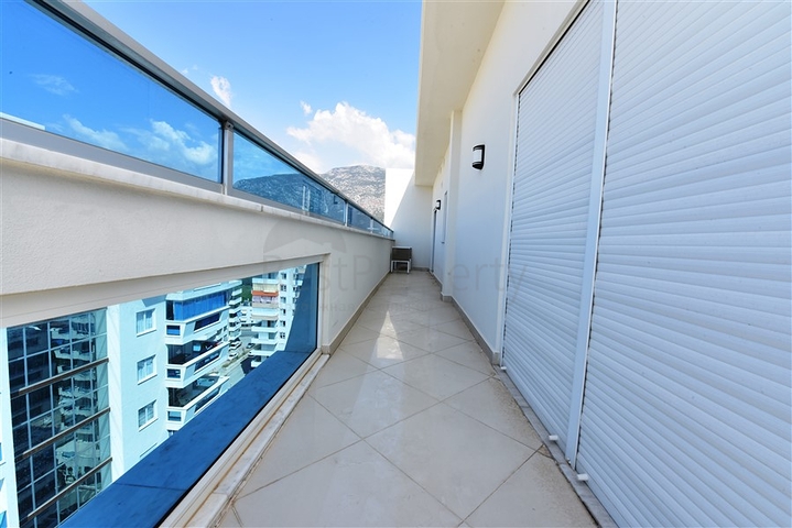 اطلالة بحر - بنتهاوس فاخرة - ضمن مجمع مميز بخدمات 5 نجوم -في مهموتلار / الانيا 