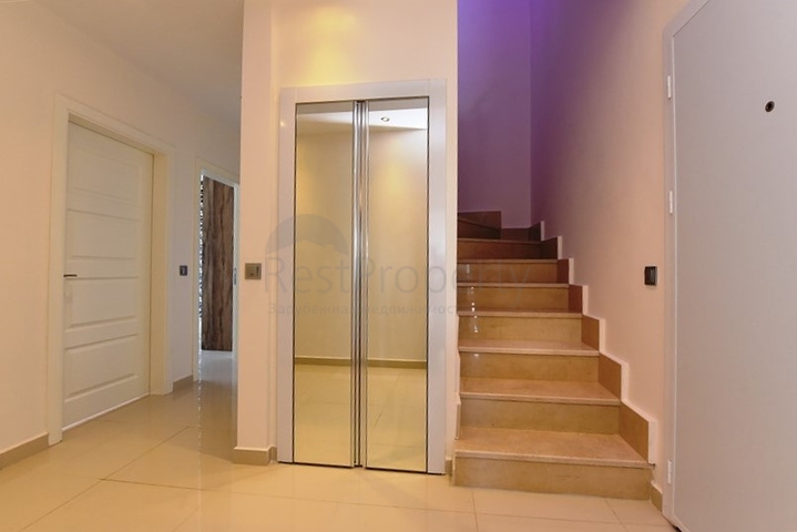 اطلالة بحر - بنتهاوس فاخرة - ضمن مجمع مميز بخدمات 5 نجوم -في مهموتلار / الانيا 