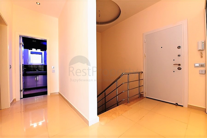 اطلالة بحر - بنتهاوس فاخرة - ضمن مجمع مميز بخدمات 5 نجوم -في مهموتلار / الانيا 