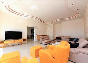 اطلالة بحر - بنتهاوس فاخرة - ضمن مجمع مميز بخدمات 5 نجوم -في مهموتلار / الانيا 