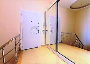 اطلالة بحر - بنتهاوس فاخرة - ضمن مجمع مميز بخدمات 5 نجوم -في مهموتلار / الانيا 