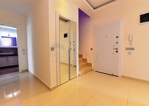 اطلالة بحر - بنتهاوس فاخرة - ضمن مجمع مميز بخدمات 5 نجوم -في مهموتلار / الانيا 