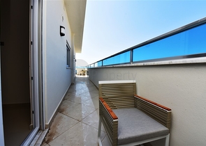 اطلالة بحر - بنتهاوس فاخرة - ضمن مجمع مميز بخدمات 5 نجوم -في مهموتلار / الانيا 