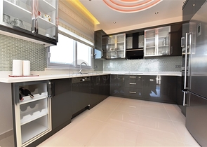 اطلالة بحر - بنتهاوس فاخرة - ضمن مجمع مميز بخدمات 5 نجوم -في مهموتلار / الانيا 