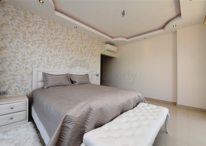 اطلالة بحر - بنتهاوس فاخرة - ضمن مجمع مميز بخدمات 5 نجوم -في مهموتلار / الانيا 