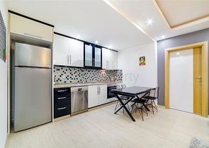 شقة عائلية من تصميم غرفتين وصالة -في منطقة جيكجلي الهادئة - الانيا