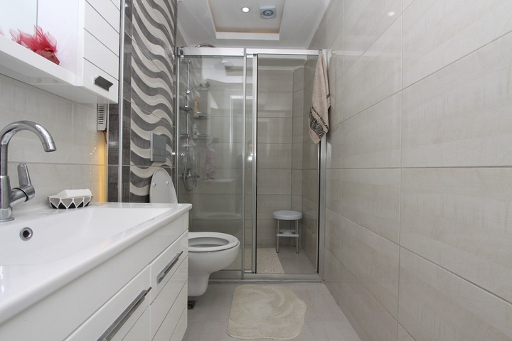 في مركز المدينة - شقة غرفتين وصالة مفروشة - الانيا 