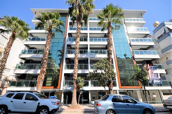 في مركز المدينة - شقة غرفتين وصالة مفروشة - الانيا 