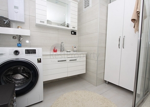 في مركز المدينة - شقة غرفتين وصالة مفروشة - الانيا 