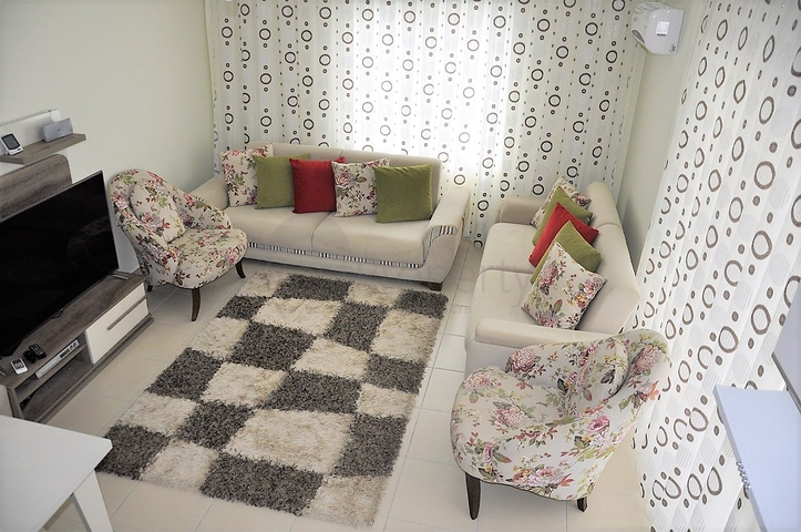 مجمع يضم كافة الخدمات -قريب من البحر - شقة مفروشة 1+1- في مهموتلار / الانيا 