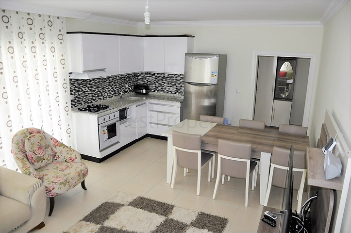 مجمع يضم كافة الخدمات -قريب من البحر - شقة مفروشة 1+1- في مهموتلار / الانيا 