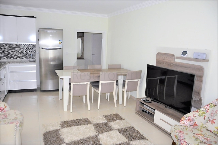 مجمع يضم كافة الخدمات -قريب من البحر - شقة مفروشة 1+1- في مهموتلار / الانيا 