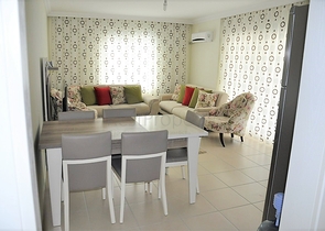 مجمع يضم كافة الخدمات -قريب من البحر - شقة مفروشة 1+1- في مهموتلار / الانيا 