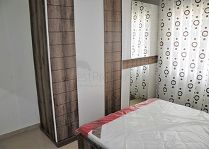 مجمع يضم كافة الخدمات -قريب من البحر - شقة مفروشة 1+1- في مهموتلار / الانيا 