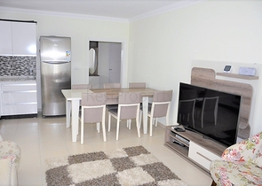 مجمع يضم كافة الخدمات -قريب من البحر - شقة مفروشة 1+1- في مهموتلار / الانيا 