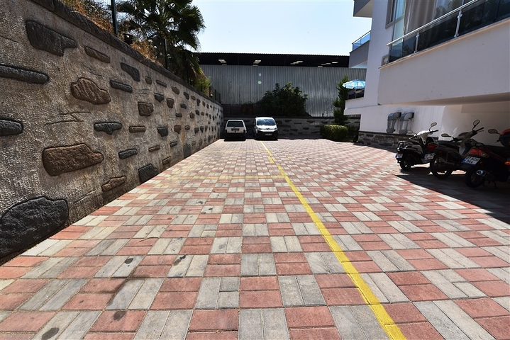 شقة غرفة وصالة - في منطقة مركزية - وضمن مجمع يضم كافة الخدمات - جيكجلي / الانيا 