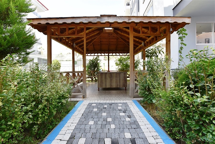 شقة غرفة وصالة - في منطقة مركزية - وضمن مجمع يضم كافة الخدمات - جيكجلي / الانيا 