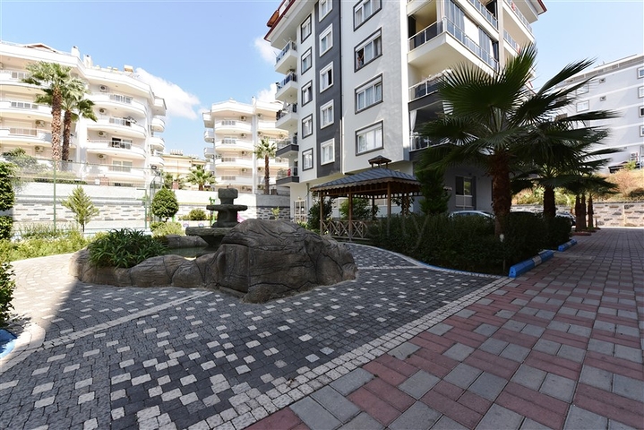 شقة غرفة وصالة - في منطقة مركزية - وضمن مجمع يضم كافة الخدمات - جيكجلي / الانيا 