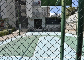 شقة غرفة وصالة - في منطقة مركزية - وضمن مجمع يضم كافة الخدمات - جيكجلي / الانيا 