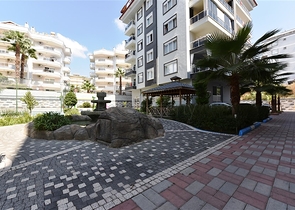 شقة غرفة وصالة - في منطقة مركزية - وضمن مجمع يضم كافة الخدمات - جيكجلي / الانيا 