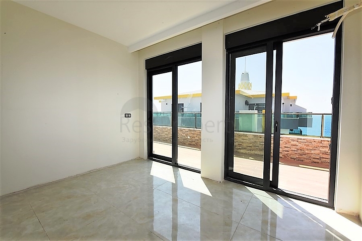 اطلالة بحر مباشرة - دوبلكس فاخرة 4 غرف وصالة - في مهموتلار / الانيا 