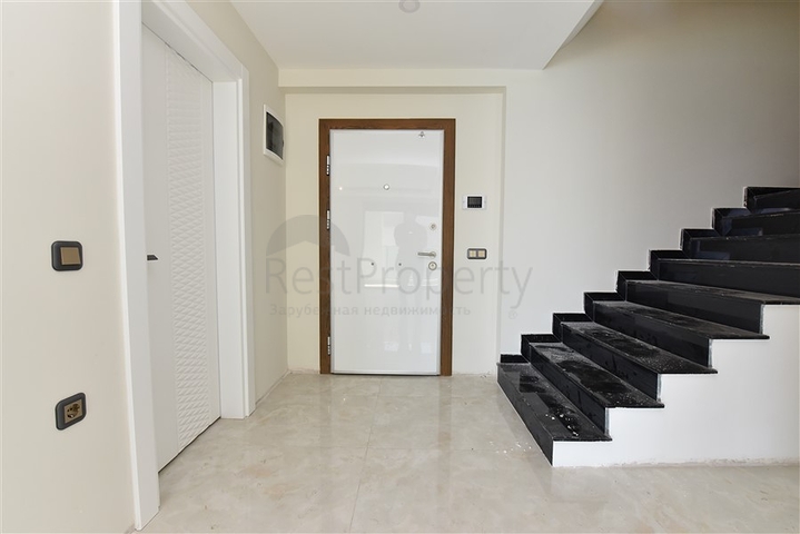 اطلالة بحر مباشرة - دوبلكس فاخرة 4 غرف وصالة - في مهموتلار / الانيا 