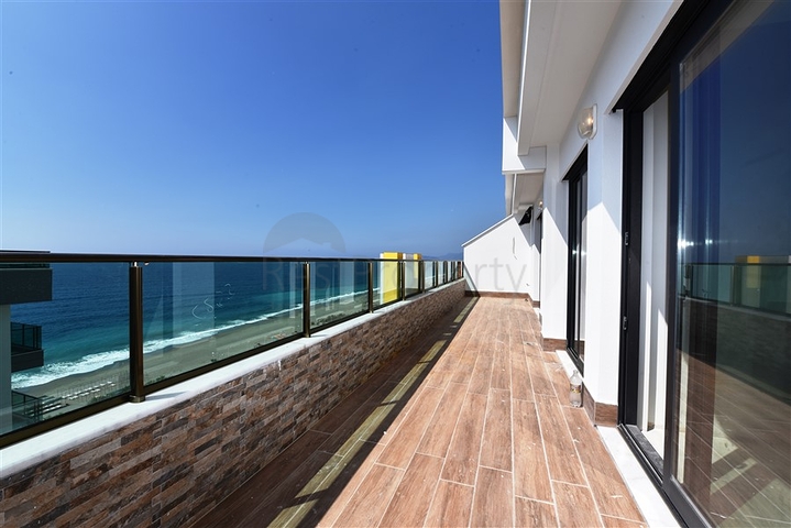 اطلالة بحر مباشرة - دوبلكس فاخرة 4 غرف وصالة - في مهموتلار / الانيا 