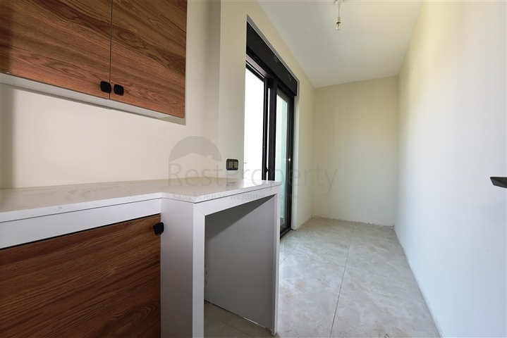 اطلالة بحر مباشرة - دوبلكس فاخرة 4 غرف وصالة - في مهموتلار / الانيا 