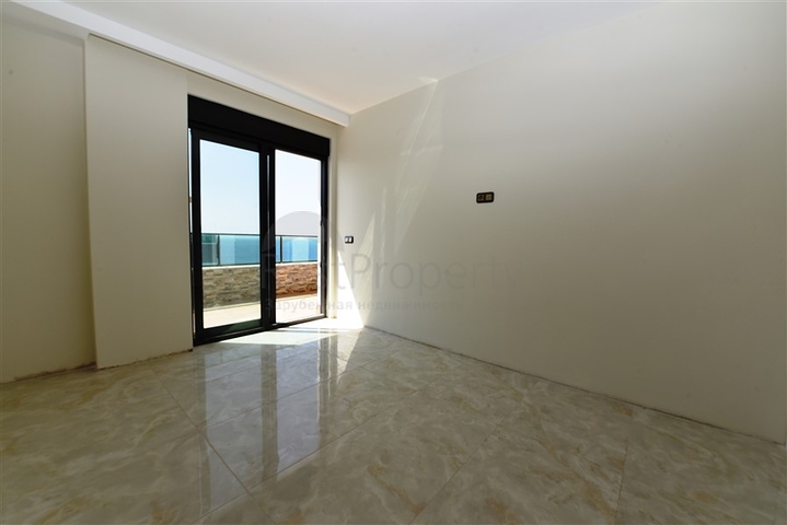 اطلالة بحر مباشرة - دوبلكس فاخرة 4 غرف وصالة - في مهموتلار / الانيا 