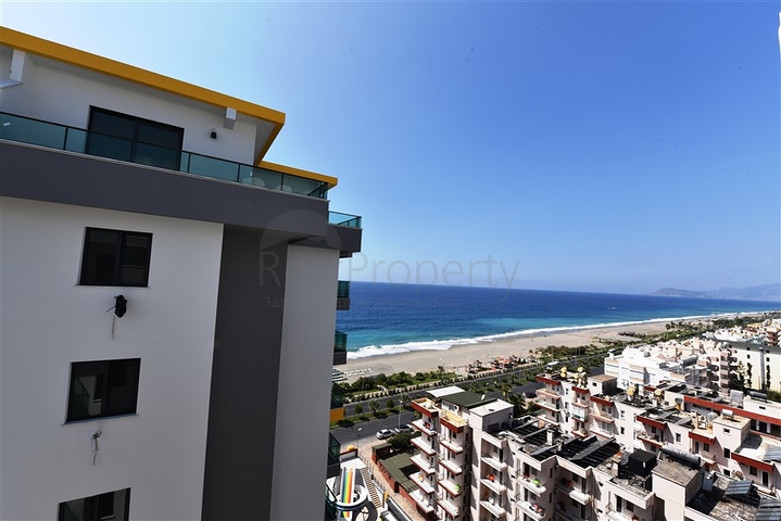 اطلالة بحر مباشرة - دوبلكس فاخرة 4 غرف وصالة - في مهموتلار / الانيا 