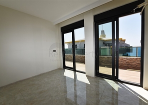 اطلالة بحر مباشرة - دوبلكس فاخرة 4 غرف وصالة - في مهموتلار / الانيا 