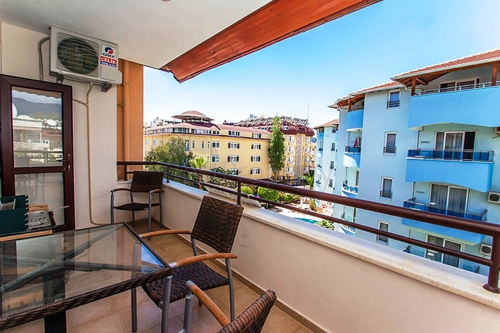 شقة قريبة من المركز والبحر- مؤثثة - في منطقة اوبا / الانيا 