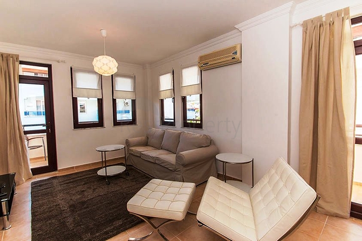 شقة قريبة من المركز والبحر- مؤثثة - في منطقة اوبا / الانيا 