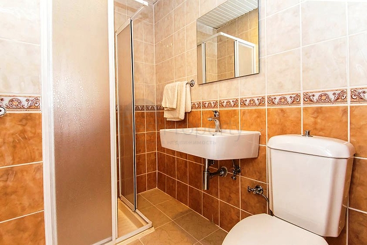 شقة قريبة من المركز والبحر- مؤثثة - في منطقة اوبا / الانيا 