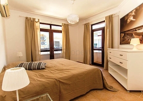 شقة قريبة من المركز والبحر- مؤثثة - في منطقة اوبا / الانيا 