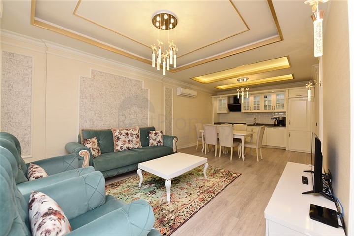 اطلالة بحر - مجمع فاخر - شقة غرفتين وصالة - في مركز المدينة / الانيا